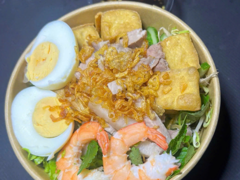 Tại sao tô giấy 750ml là lựa chọn tối ưu cho quán bán hàng mang đi