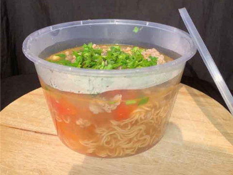 Tô nhựa tròn đựng thức ăn - Lợi thế cạnh tranh cho kinh doanh thực phẩm